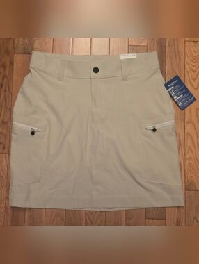 NWT WindRiver Size 4 Beige Skort with Zipper Pocket